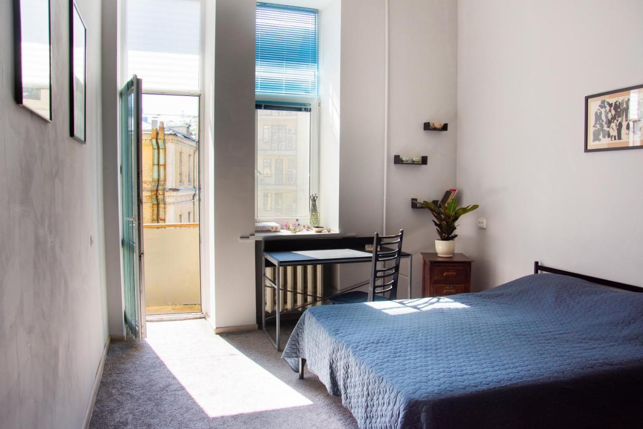 كييف Entire 2-Bedroom Authentic Flat المظهر الخارجي الصورة
